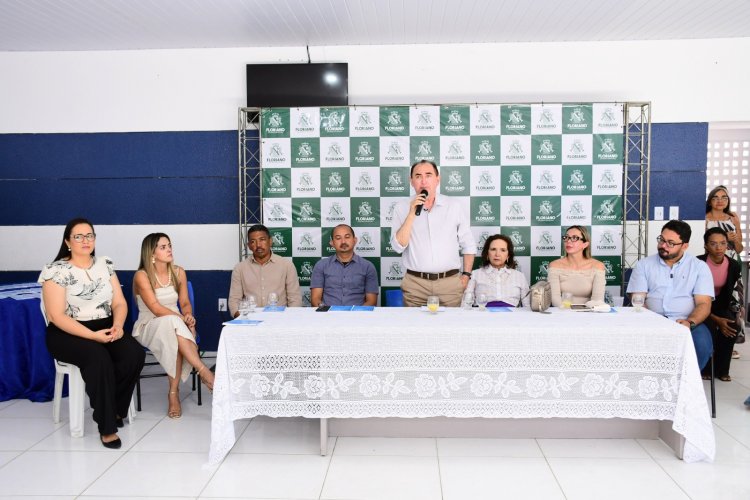 Prefeitura de Floriano entrega reforma do CAPS II e lança Caderneta da Saúde Mental
