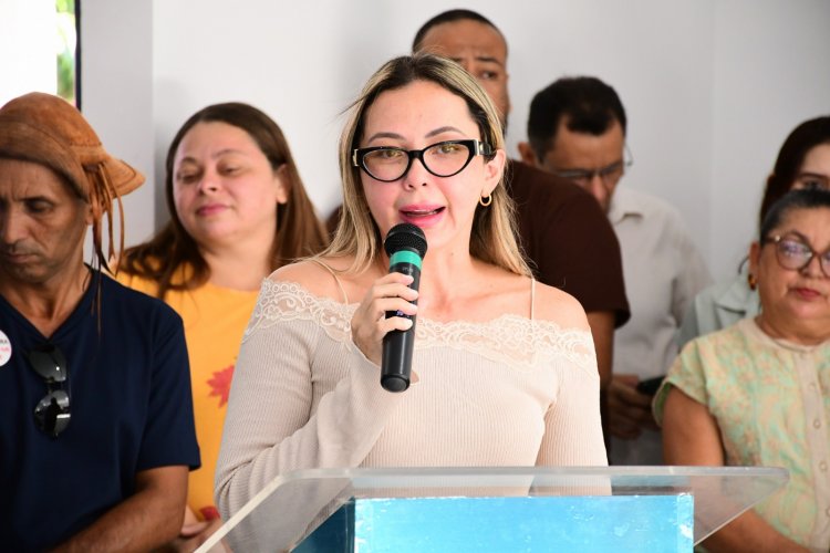 Prefeitura de Floriano entrega reforma do CAPS II e lança Caderneta da Saúde Mental