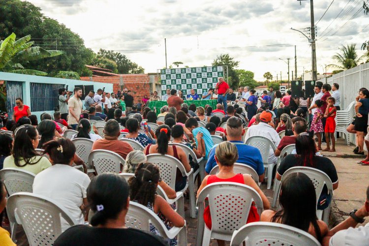Prefeitura de Floriano realiza entrega quase 270 títulos de regularização fundiária à famílias do Cajueiro II