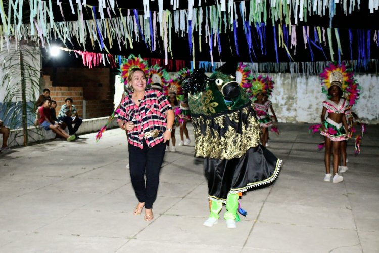 “Arraiá do Ribamar” celebra cultura popular e marca encerramento do semestre letivo na E.M. Ribamar Leal