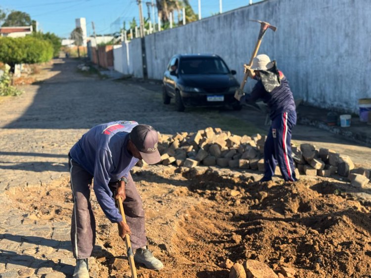 Infraestrutura em Ação: Operação Tapa-Buraco avança na recuperação das vias públicas de Floriano